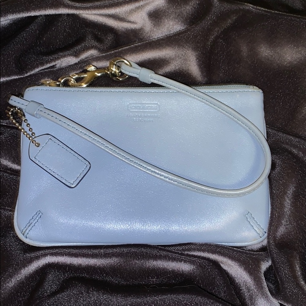 💚Coach wristlet baby blue. Minimal if any wear💚